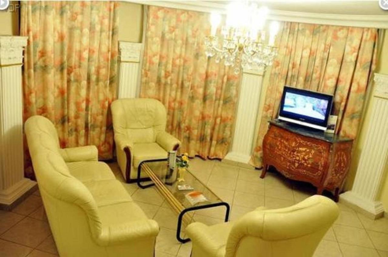 Hotel Vallee Des Princes Douala Eksteriør bilde